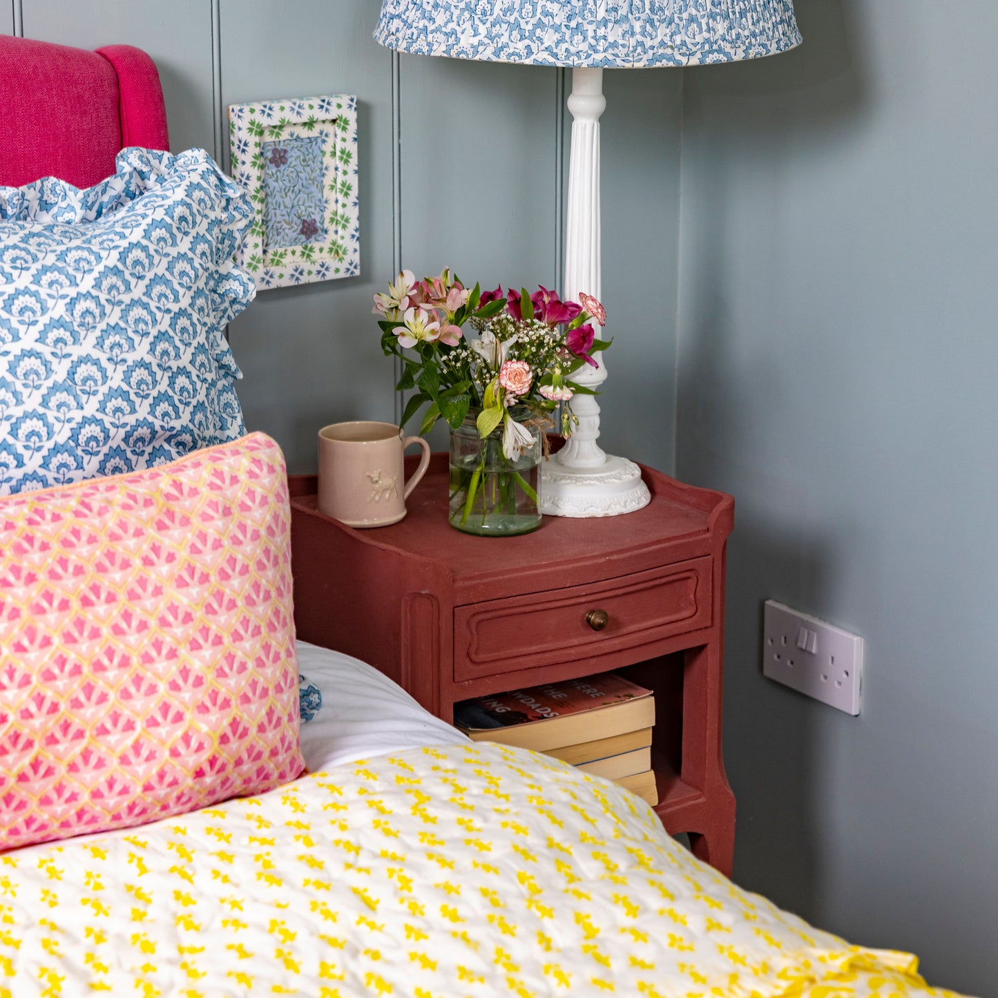 Lumbar hand block piped trim cushion - Annie