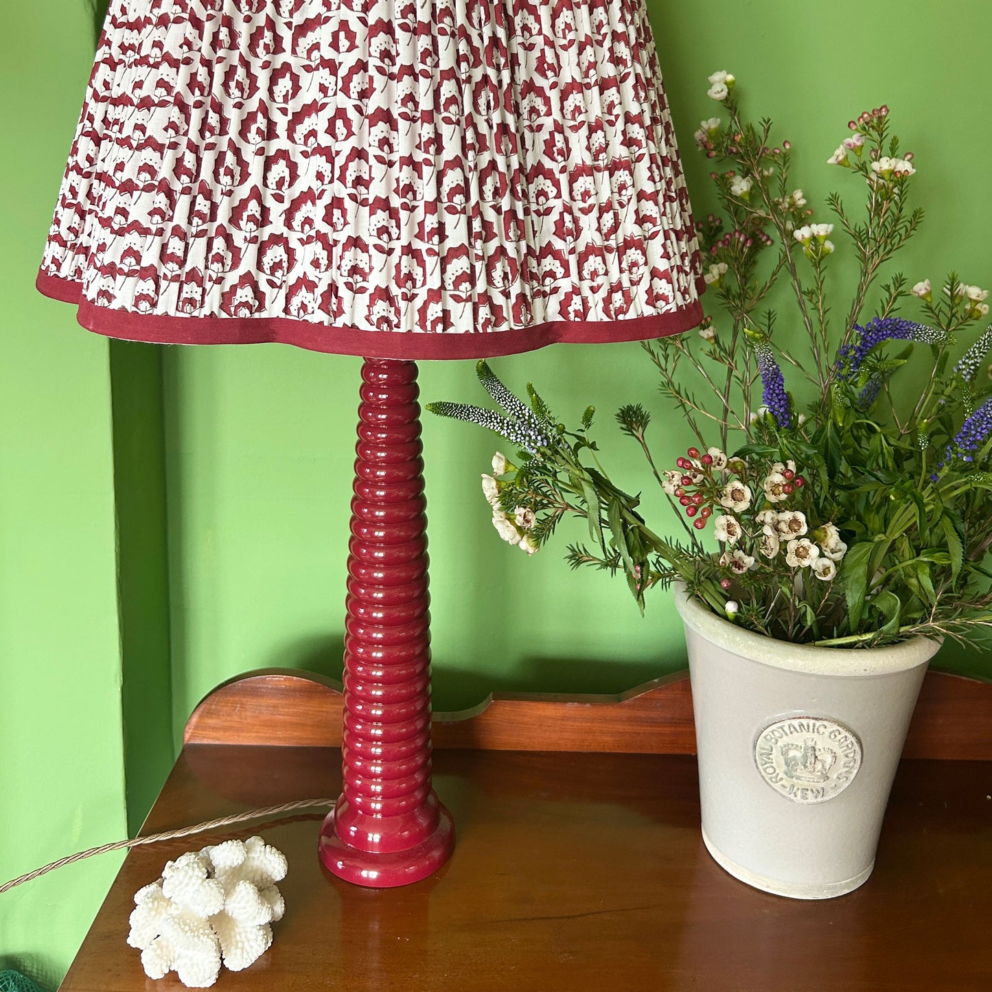 Athena Lampbase - Berry