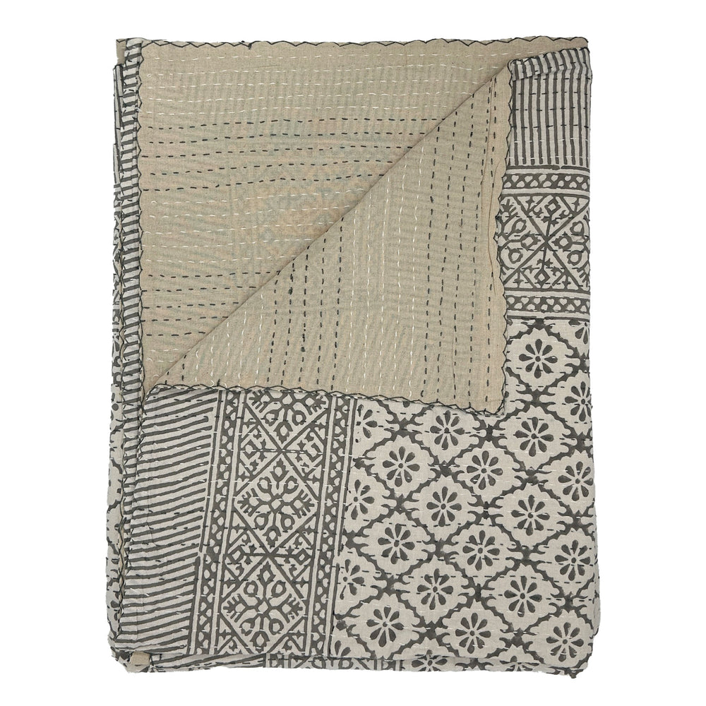 
                  
                    Kantha - 003
                  
                