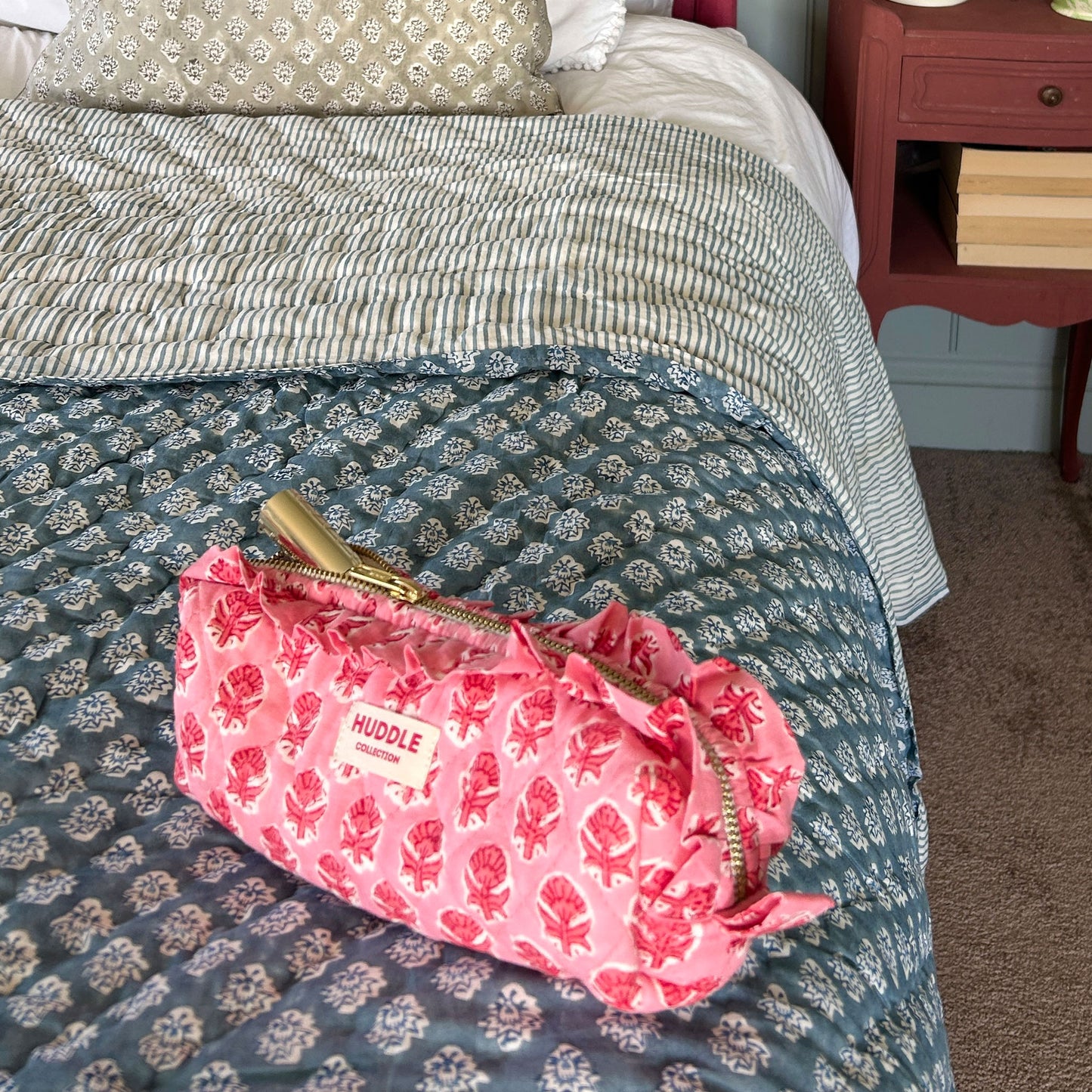 Frilled Make-up bag - Polly