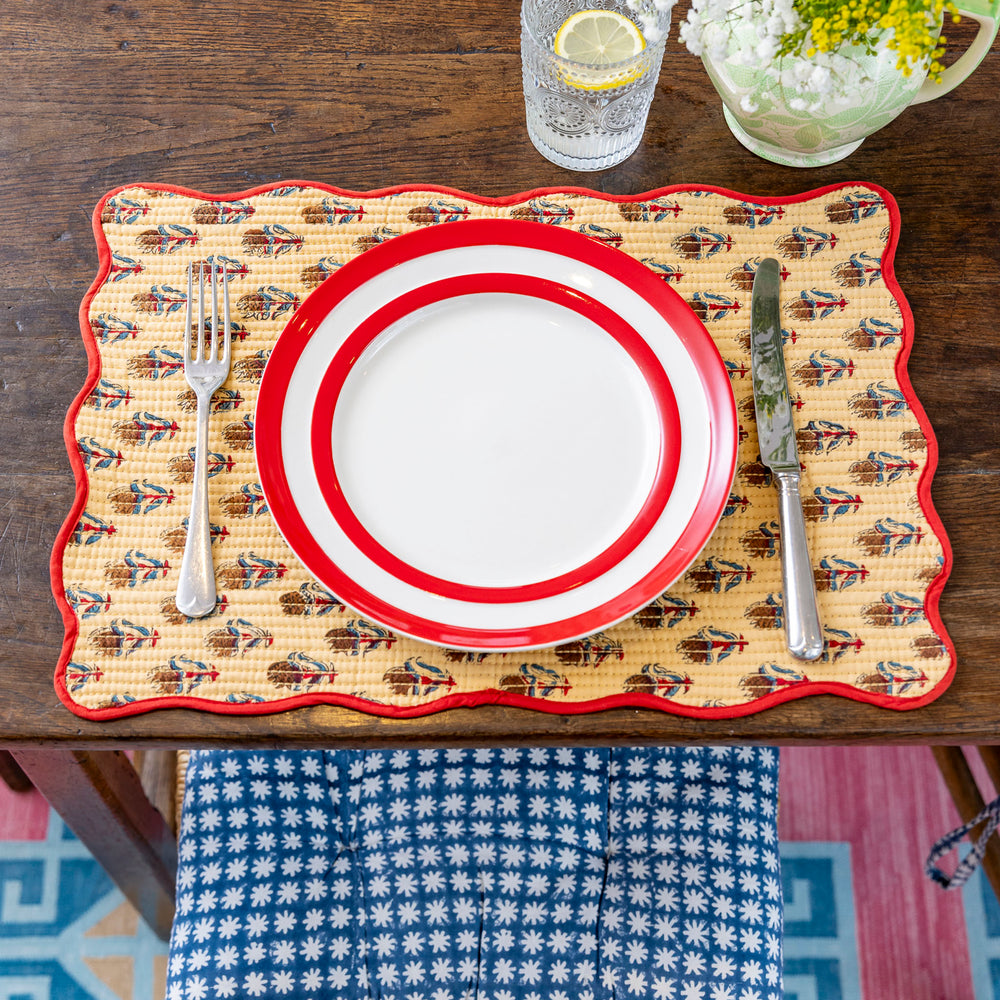 
                  
                    Block print quilted cotton reversible place mat - 002
                  
                