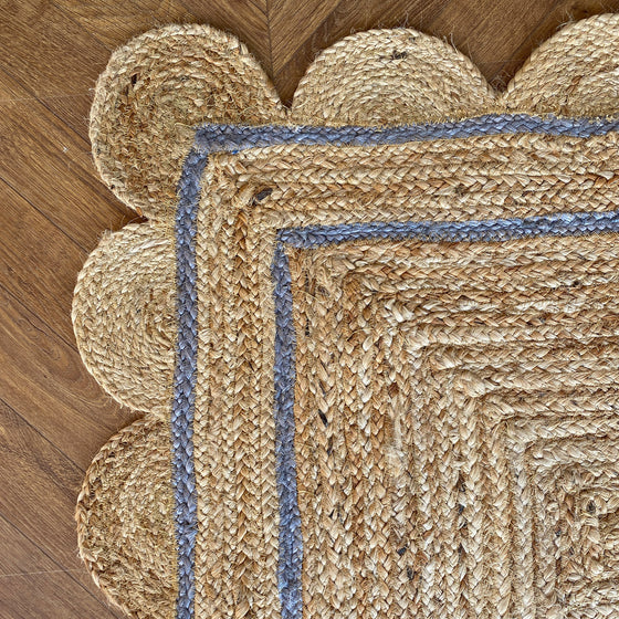 Scallop Edged Jute Rug with a Grey Border
